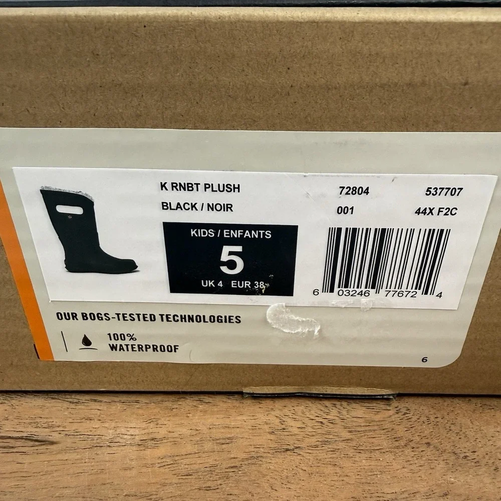 New NIB Big Kids Childrens Bogs Rainboot Plush Black Waterproof Boots‎ Size 5 Y